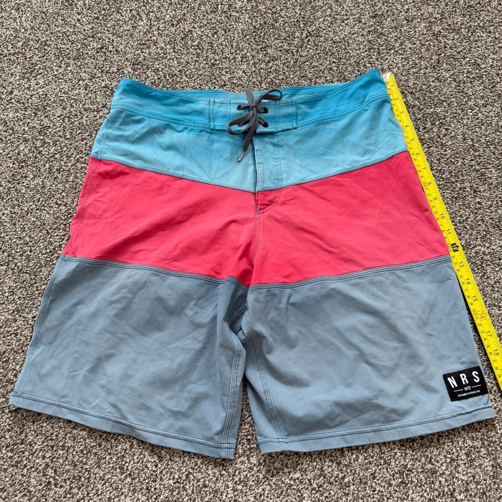 NRS Mens Board Shorts 34 Blue Colorblock Swim Trunks Surfwear Pocket Nylon